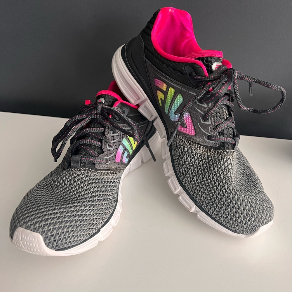 Fila Women's Memory
Multiswift Running Shoe - Gray with Pink / Rainbow - Picture 4 of 13